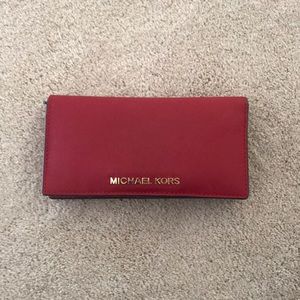 Michael Kors Jet Set Travel Red Wallet
